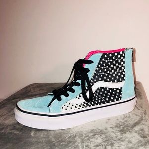 NWOT Girls Vans Teal & Checkered Hightop Shoes